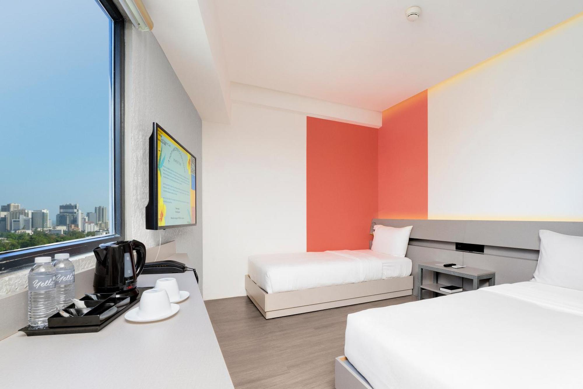 Yello Hotel Cebu Powered By Cocotel Room photo