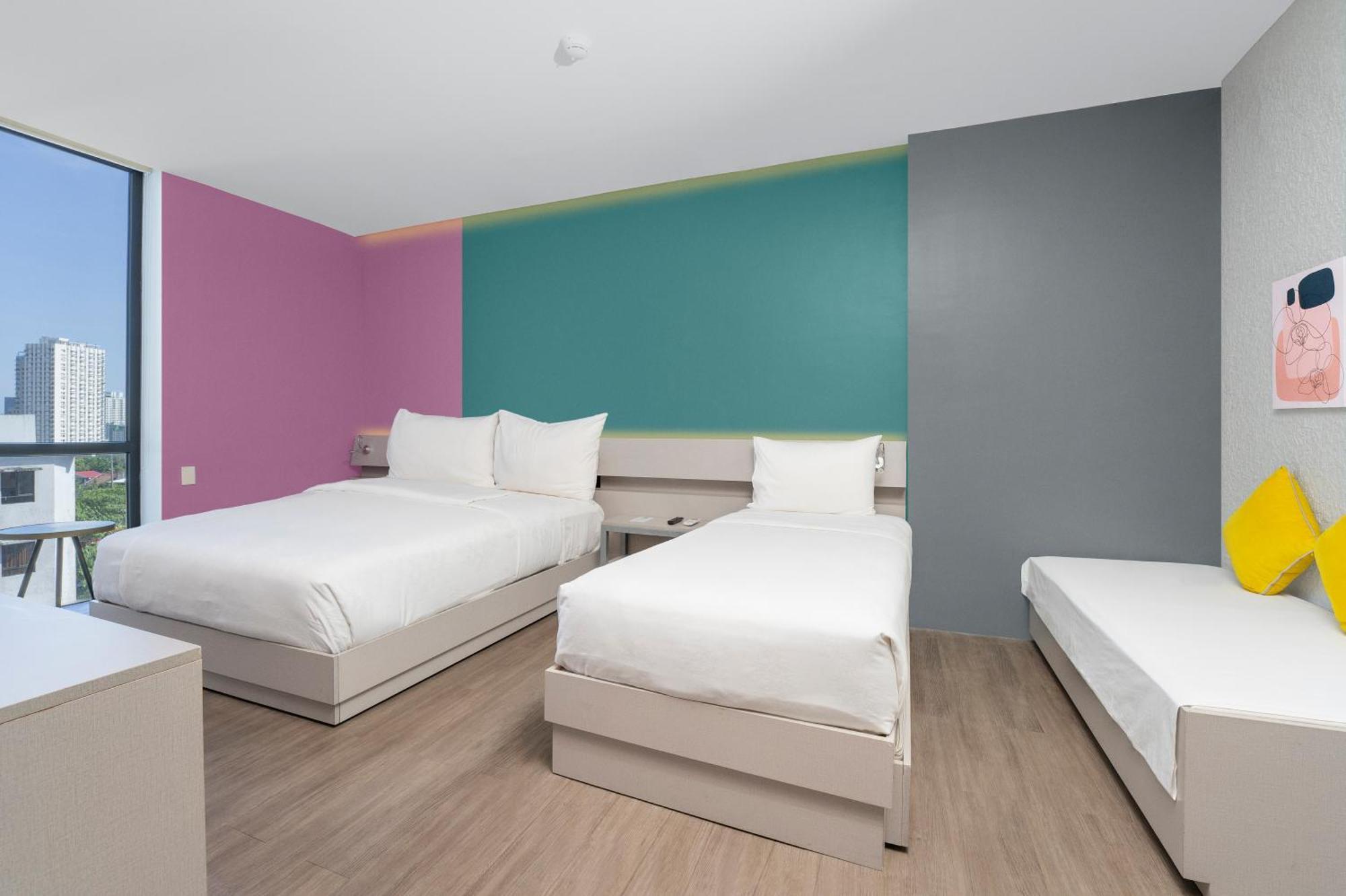 Yello Hotel Cebu Powered By Cocotel Room photo